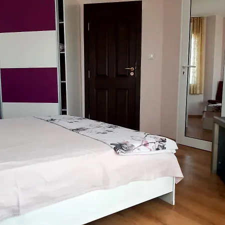 House Rezvaya With For Rent 3* Резово