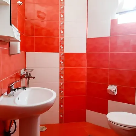 House Rezvaya With For Rent 3* Резово