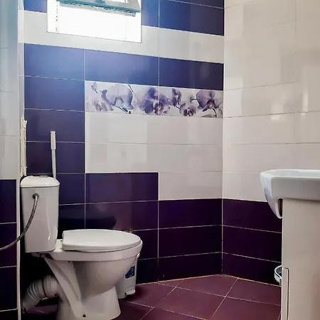 House Rezvaya With For Rent Гостевой дом Резово