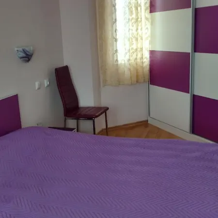 House Rezvaya With For Rent 3* Резово